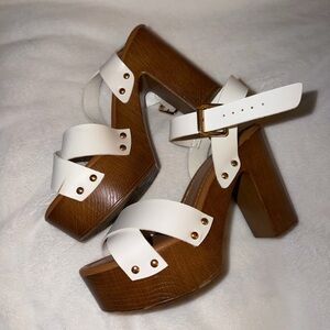 Limelight April Apple - Women's Faux Wooden High Heeled Platform Dress Sandals